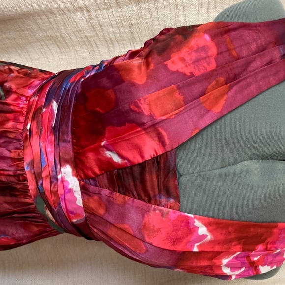 Banana Republic Silk Dress Size 2 - Picture 5 of 6